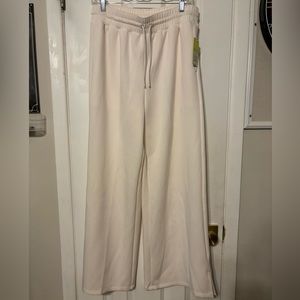 Women's Sandwash Wide Leg Pants - All in Motion™ Cream M NWT